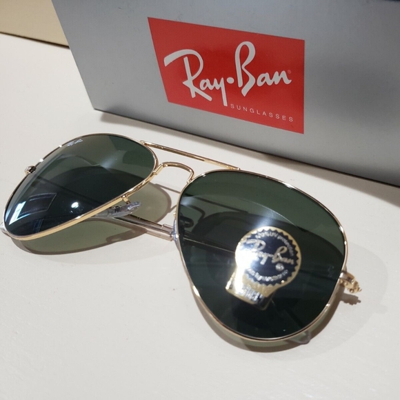 LIKE NEW RayBan Aviator RB3025 Black Lens Ray ban Sunglasses - Picture 4 of 14